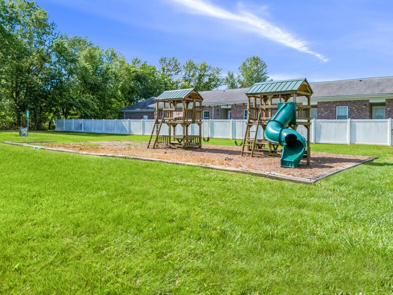 More Photos Of 2718 Zion Rd, Henderson Apartments For Sale