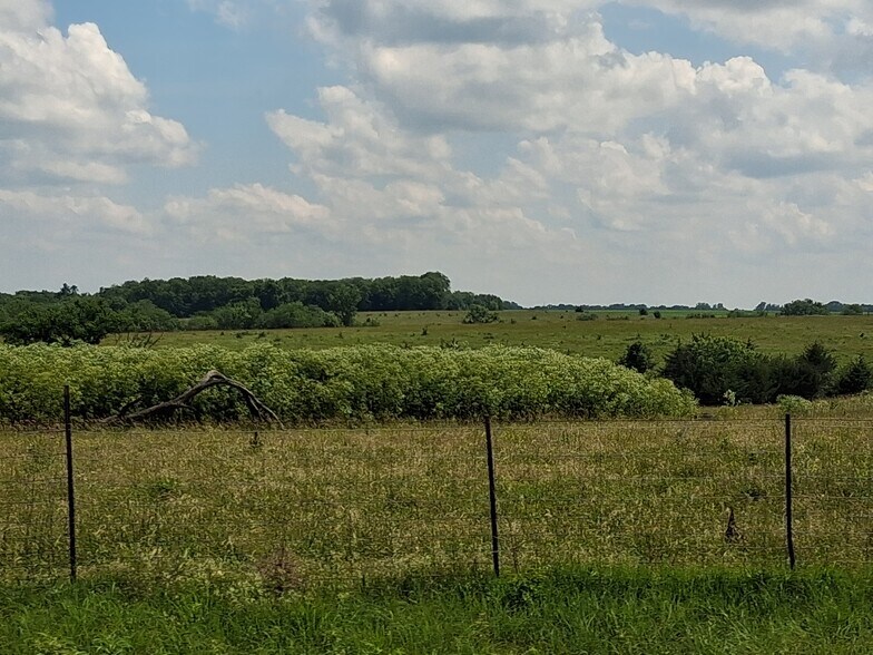 More Photos Of 6841 E US Highway 56, Overbrook Land For Sale