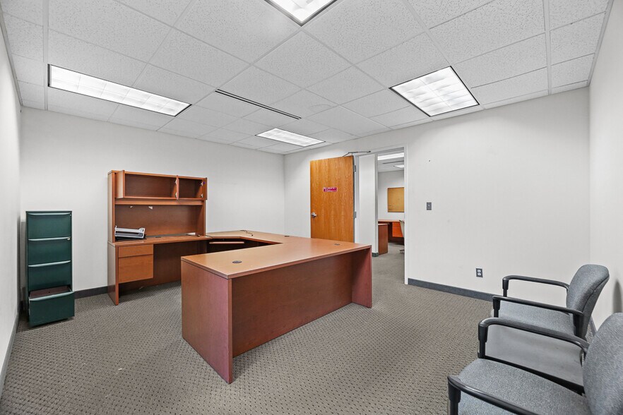 More Photos Of 37401 Stevens Blvd, Willoughby Flex For Lease