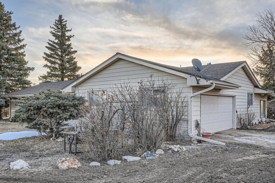 More Photos Of 754 Highway 86, Elizabeth Office For Sale