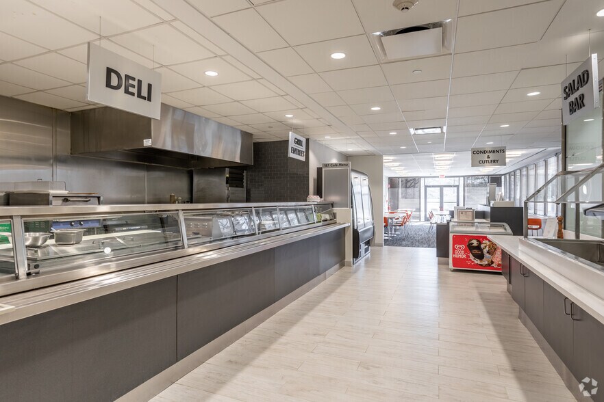 More Photos Of 187 Danbury Rd, Wilton Unknown For Lease