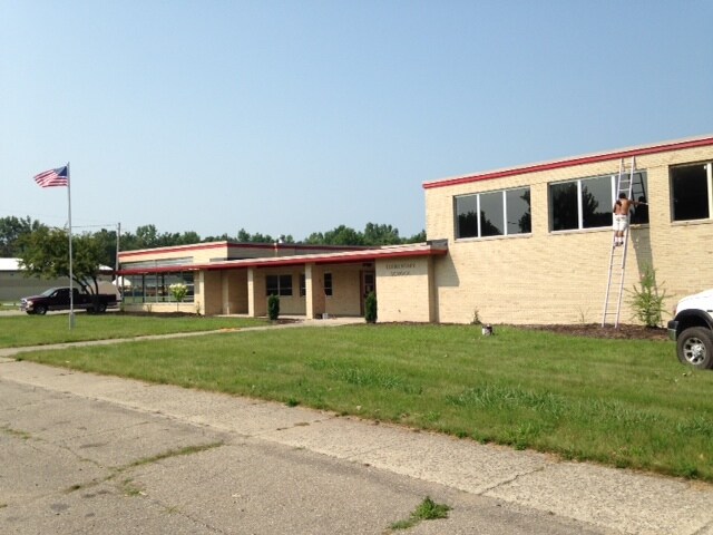 More Photos Of 820 S Line St, Chesaning Schools For Sale