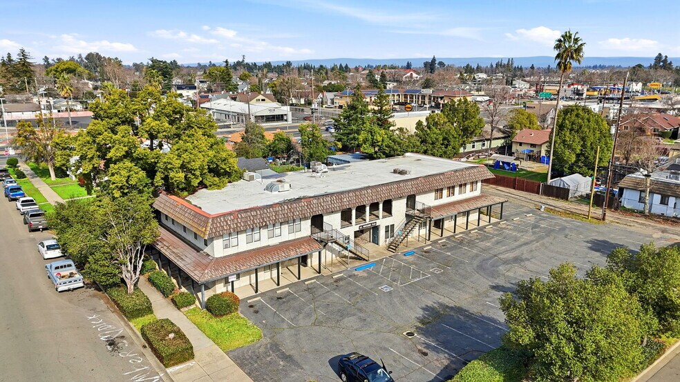 More Photos Of 825 9th St, Marysville Medical For Sale