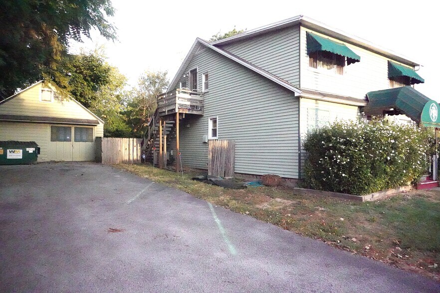 More Photos Of 18 S Third Street, Waterville Office For Sale