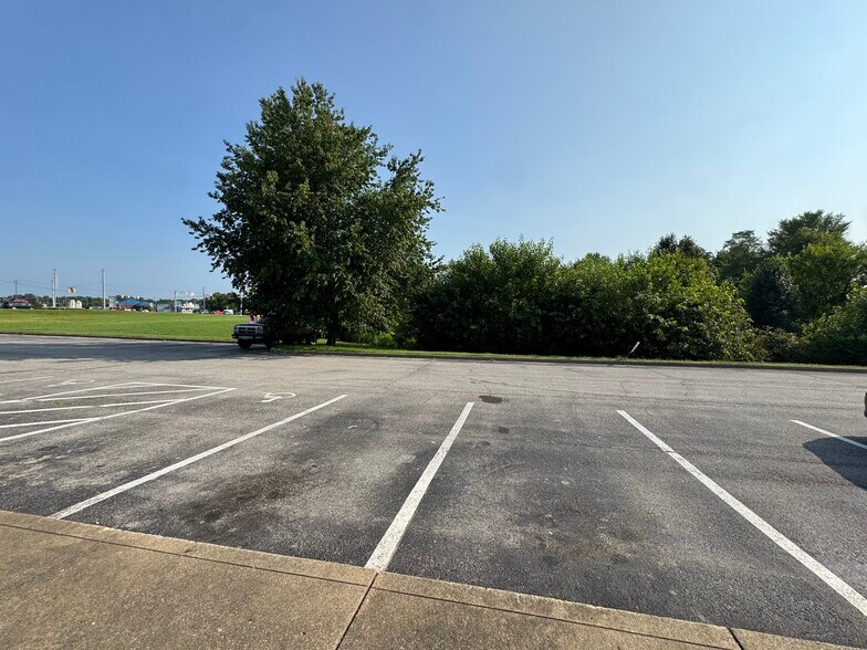 More Photos Of 100 Hometown Plz, Sellersburg Storefront For Sale