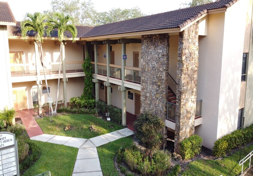 More Photos Of 7401 N University Dr, Tamarac Medical For Sale