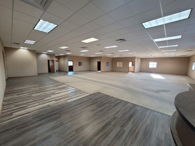 More Photos Of 8075 Sterling Dr, Saint Joseph Warehouse For Sale