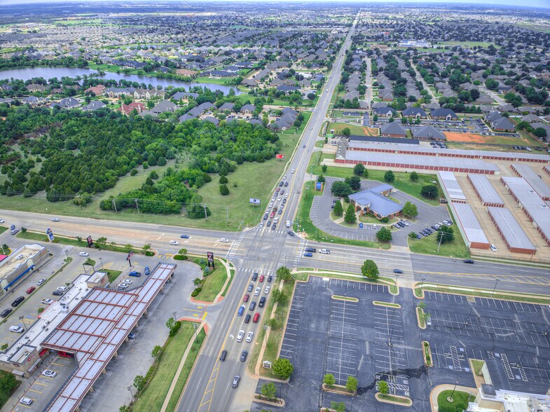More Photos Of 2929 NW 156th St, Oklahoma City Office For Lease