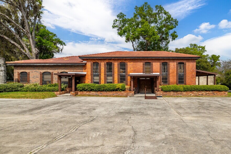 More Photos Of 37739 Robinson Ave, Dade City Office For Sale