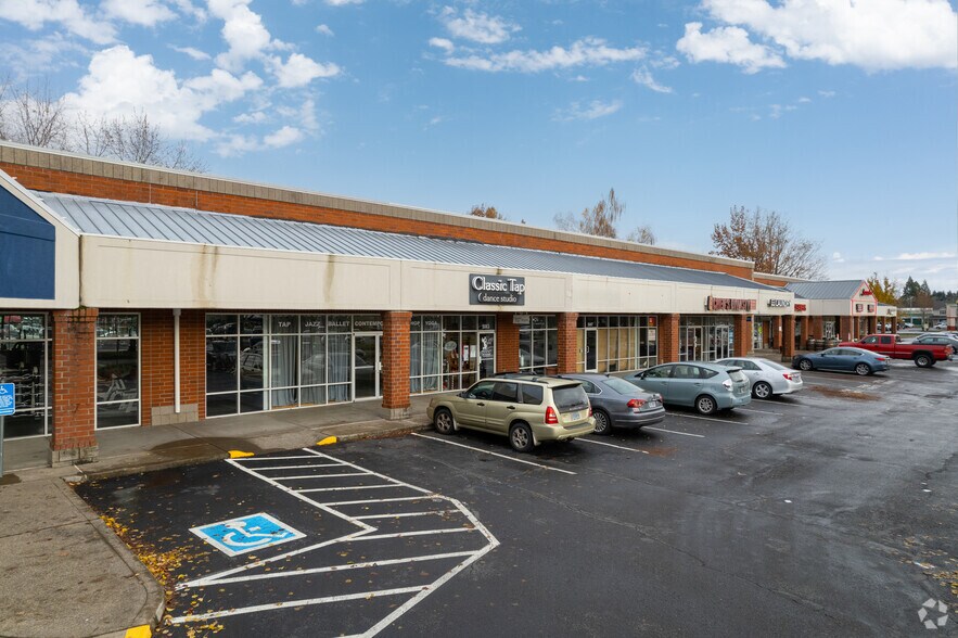 More Photos Of 5013-5025 River Rd N, Salem Unknown For Lease