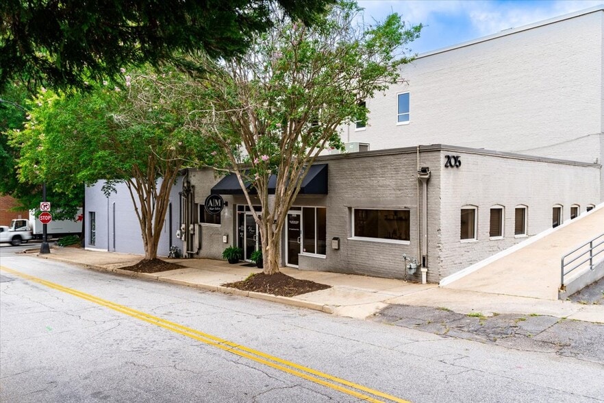 More Photos Of 205 N Laurens St, Greenville Loft Creative Space For Lease