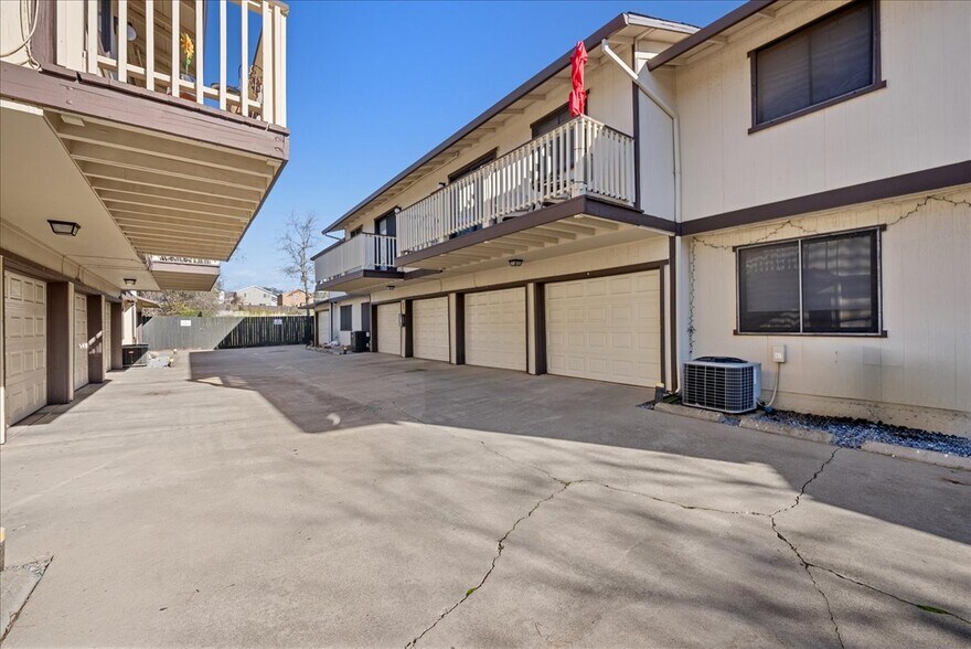 More Photos Of 3337 La Canada Dr, Cameron Park Apartments For Sale