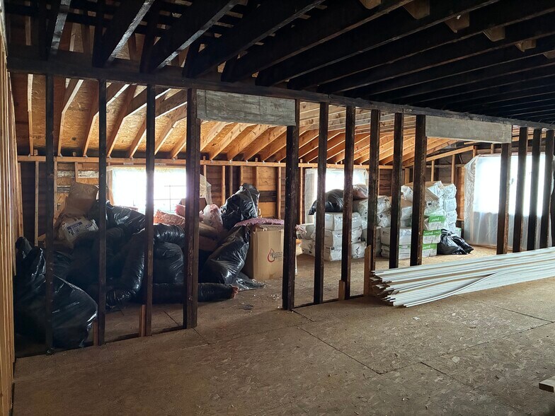 More Photos Of 959 N Main St, Grafton General Retail For Sale