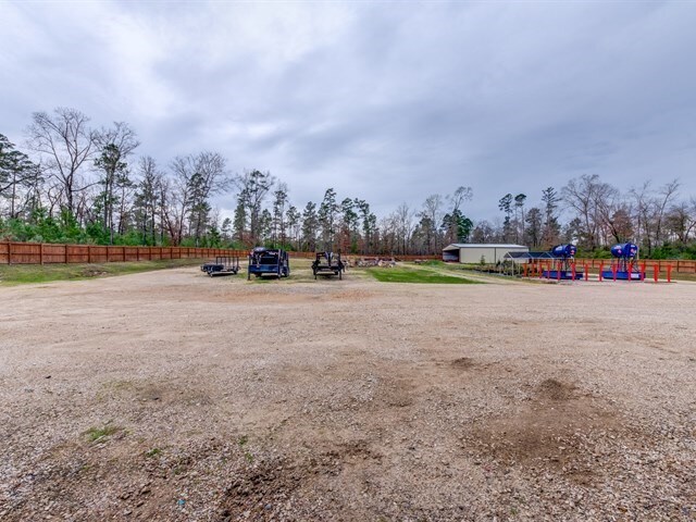 More Photos Of 4304 College Dr, Lufkin Office For Sale
