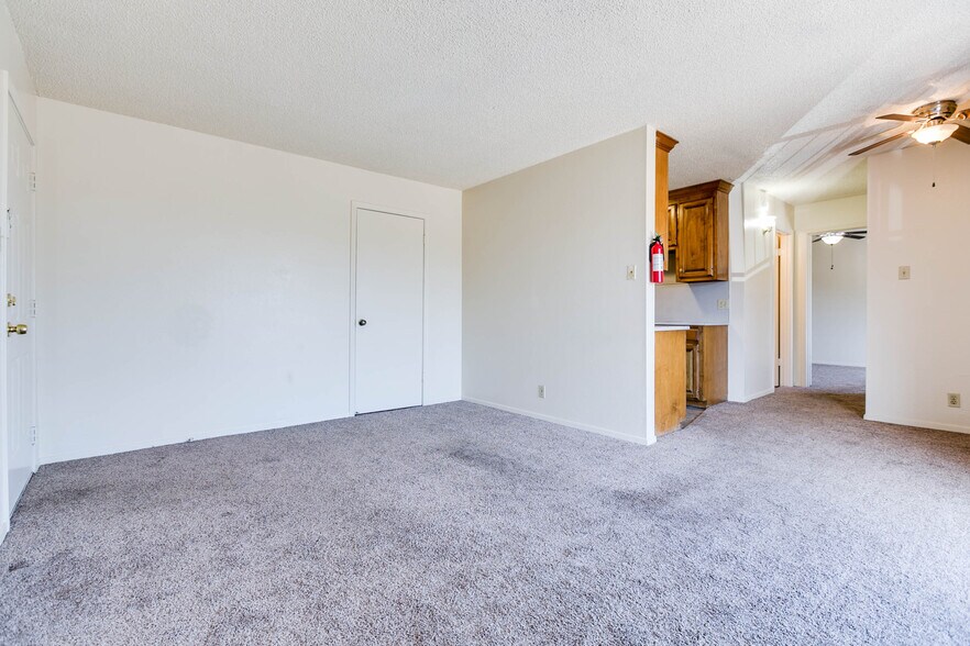 More Photos Of 1707-1717 Greenwood St, San Angelo Apartments For Sale