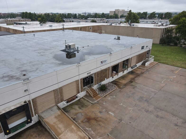 More Photos Of 4220-4232 Charter Ave, Oklahoma City Warehouse For Lease