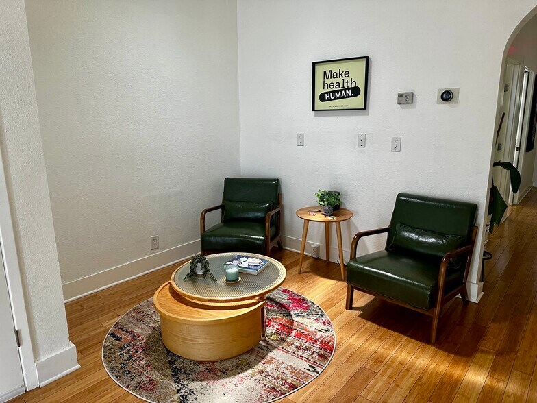 More Photos Of 900 Lydia St, Austin Office For Lease