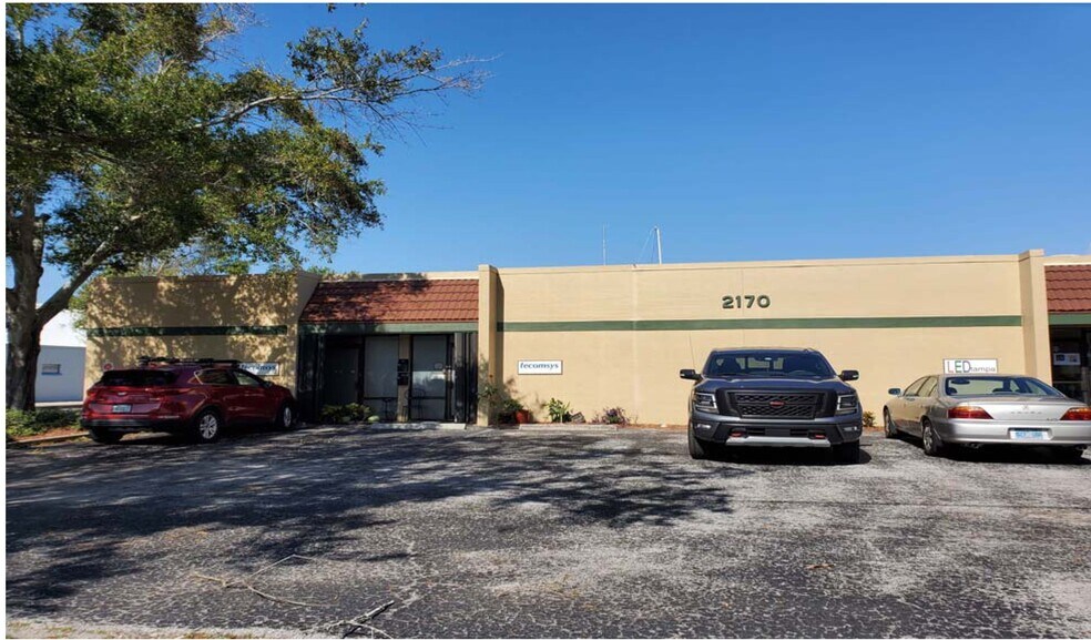 Primary Photo Of 2170 Sunnydale Blvd W, Clearwater Warehouse For Lease