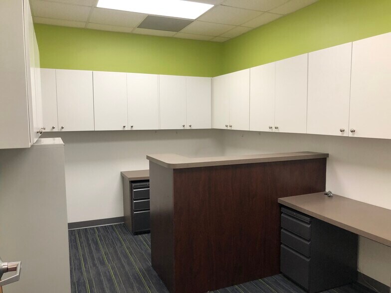 More Photos Of 1384 Remount Rd, Charleston Manufacturing For Lease