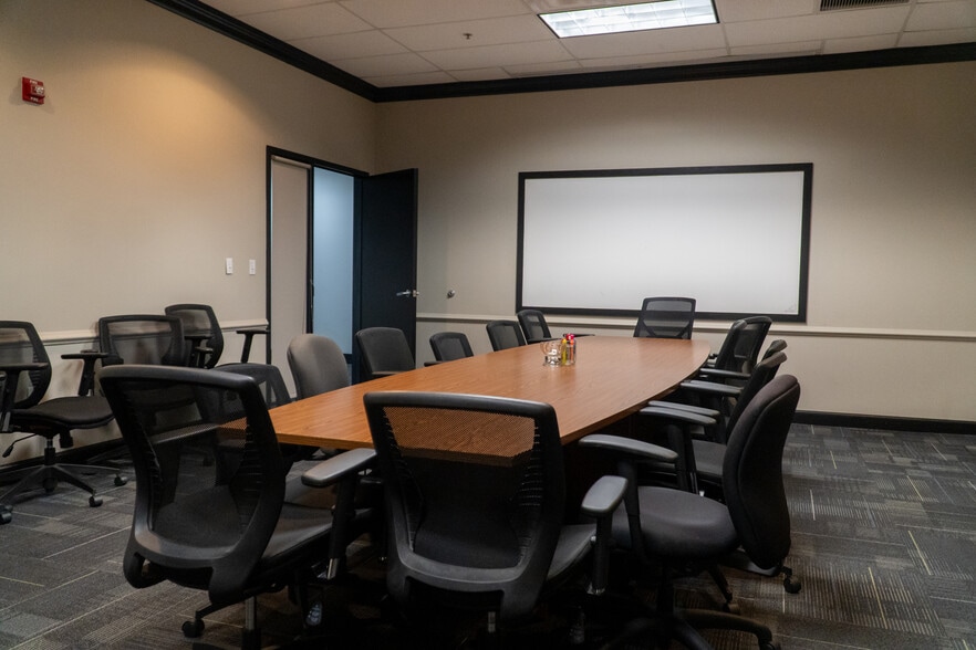 More Photos Of 500 Industrial Dr, Hamilton Industrial For Sale