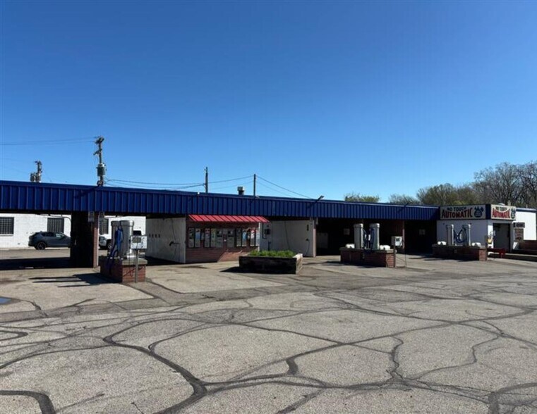 More Photos Of 3363 W 140th St, Cleveland Carwash For Sale