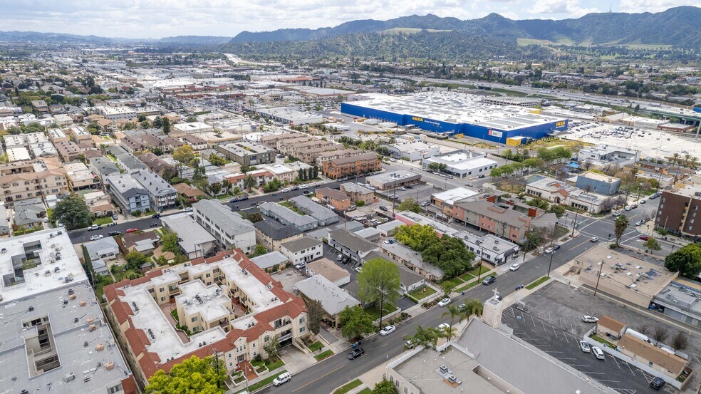 More Photos Of 240-260 E Providencia Ave, Burbank Apartments For Sale