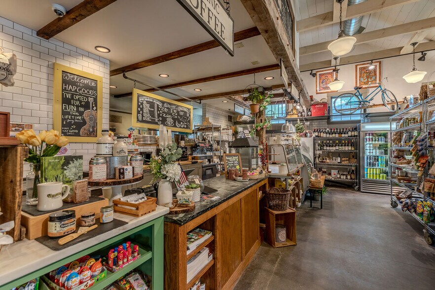 More Photos Of 305 Main St, Peru Restaurant For Sale
