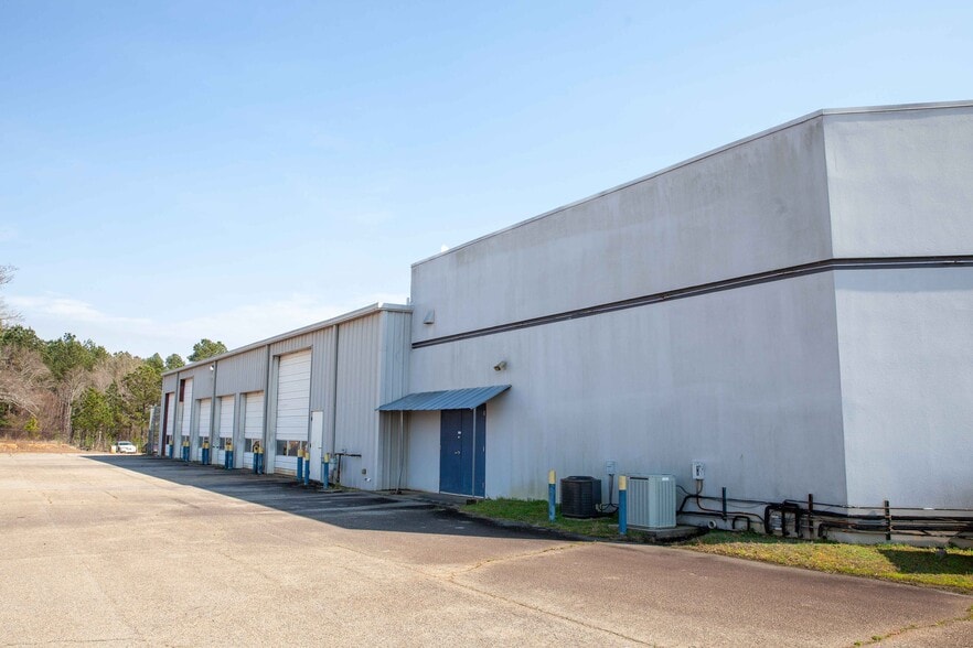 More Photos Of 2210 Washington Rd, Thomson Auto Dealership For Sale