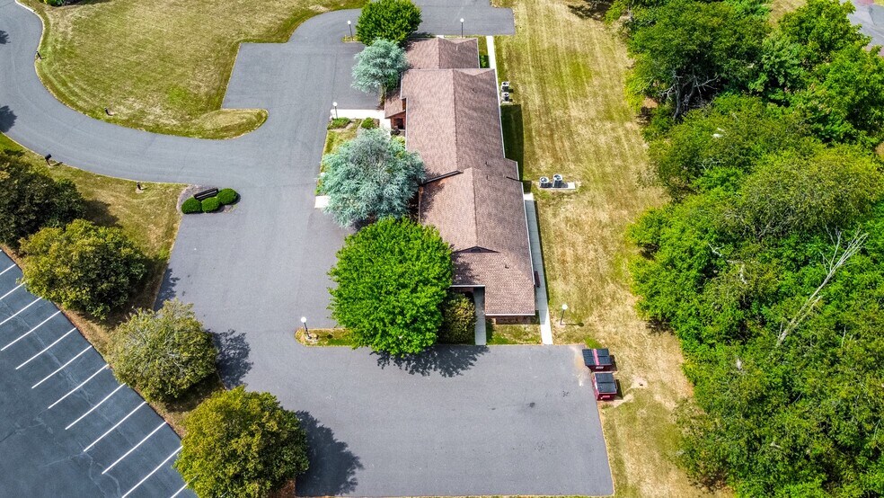More Photos Of 2771 Geryville Pike, Pennsburg Medical For Lease