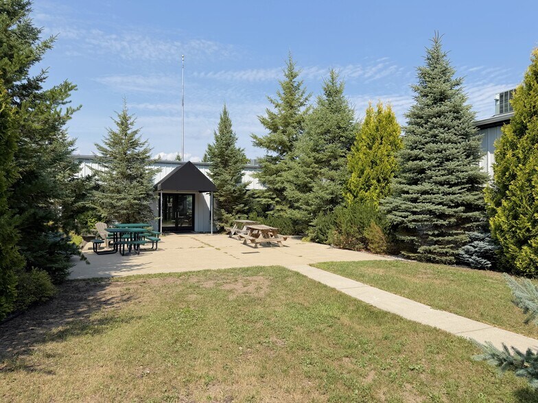 More Photos Of 23973 S Hazelwood Dr, Nisswa Flex For Sale