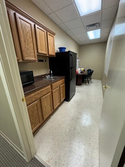 More Photos Of 12820 Coldwater Rd, Fort Wayne Office For Sale