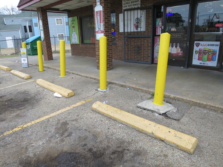 More Photos Of 4014-4018 Lamar Ave, Memphis Freestanding For Lease