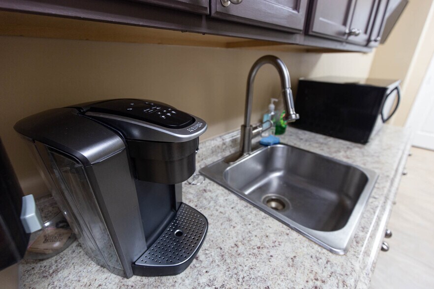 More Photos Of 6817 Southpoint Pky, Jacksonville Unknown For Sale