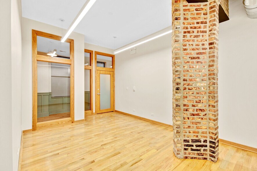 More Photos Of 435 W Diversey Pky, Chicago Apartments For Lease