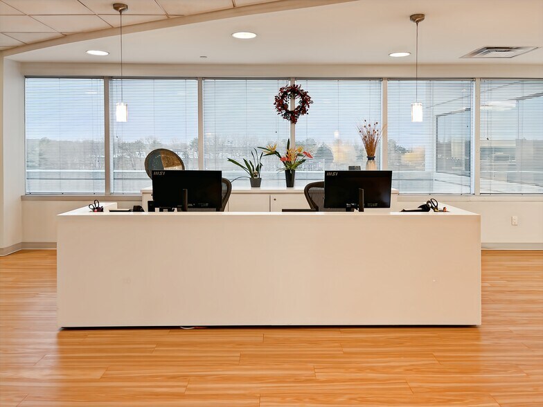 More Photos Of 150 Motor Pkwy, Hauppauge Coworking Space