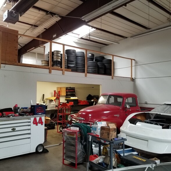 More Photos Of 1087-1095 Ford St, Colorado Springs Warehouse For Lease