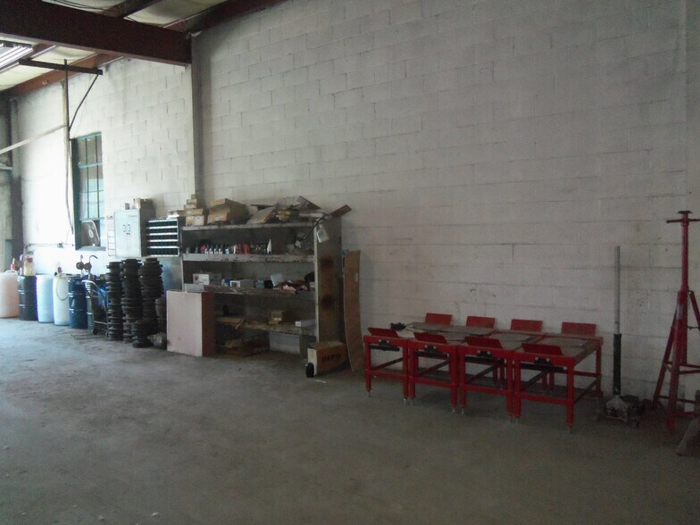 More Photos Of 7544 Rt-31, Lyons Auto Repair For Sale