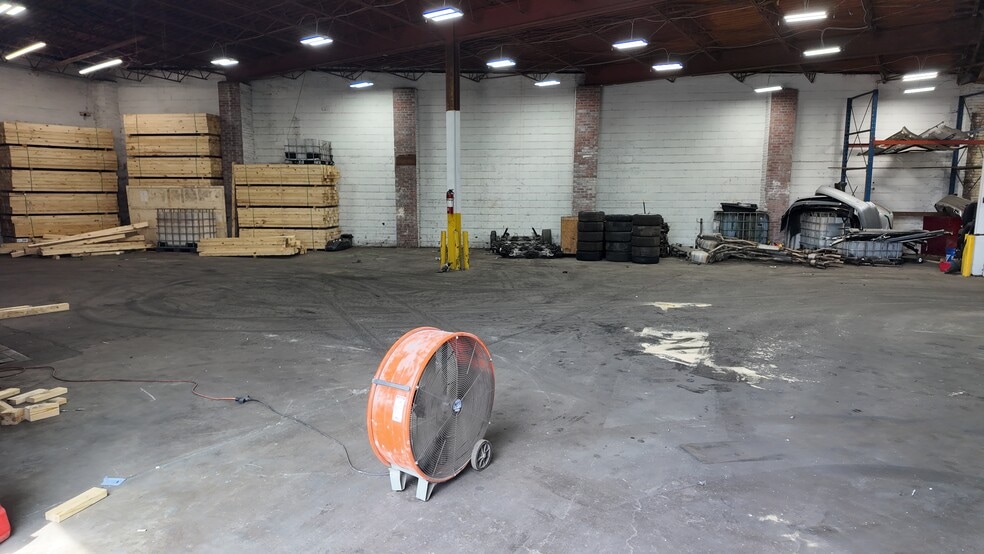 More Photos Of 3 Cass St, Keyport Warehouse For Lease