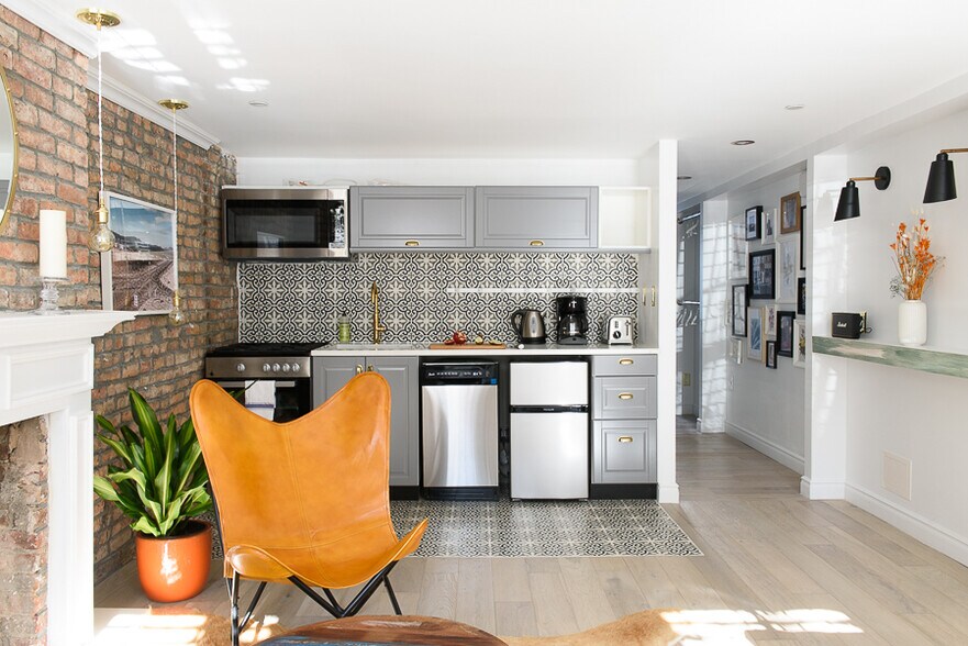 More Photos Of 165 Wyckoff St, Brooklyn Hospitality For Sale