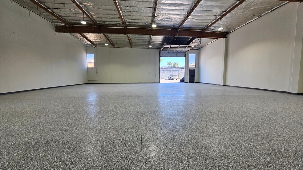 More Photos Of 12350 Montague St, Pacoima Light Manufacturing For Sale