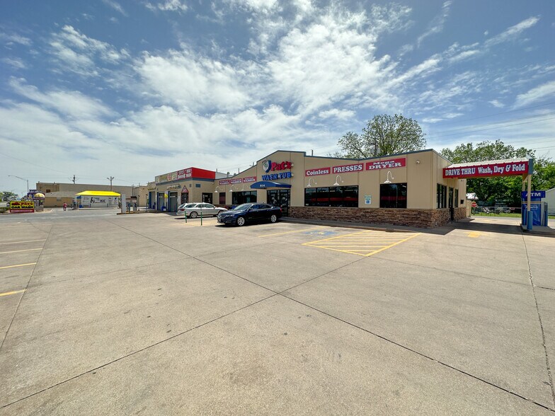 More Photos Of 904-914 SW Lee Blvd, Lawton Specialty For Sale