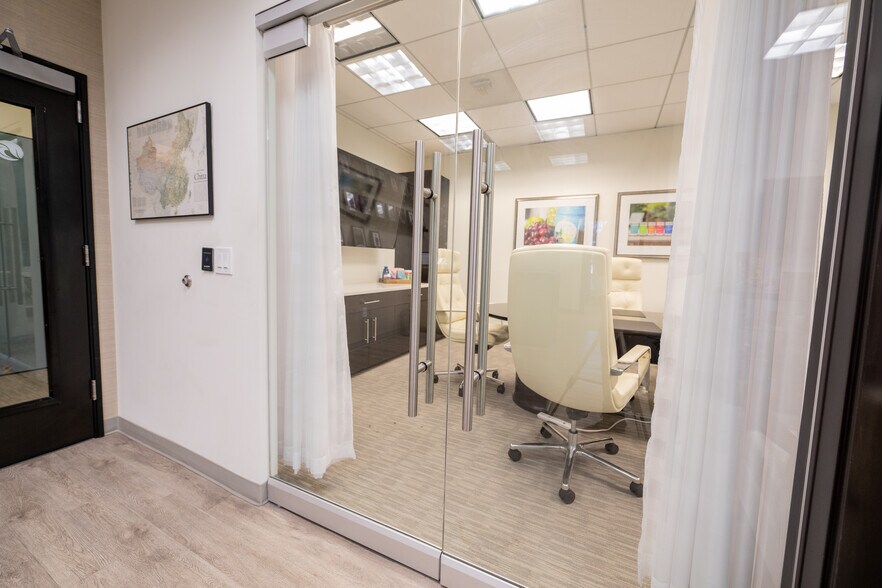 More Photos Of 609 Deep Valley Dr, Rolling Hills Estates Office For Lease