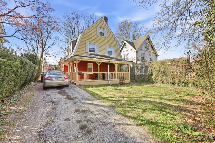 Primary Photo Of 24 W Stewart Ave, Lansdowne Specialty For Sale