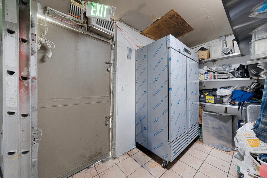 More Photos Of 201 W Whittier Blvd, Montebello Land For Sale