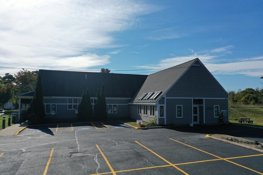 More Photos Of 407 E Main St, Spencer Medical For Lease