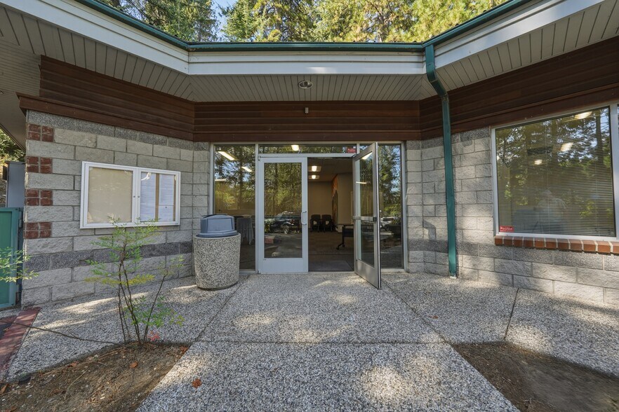 More Photos Of 112 Nevada City Hwy, Nevada City Office For Sale