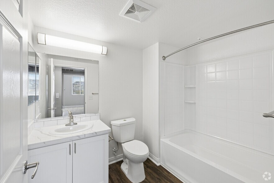 More Photos Of 5395 Napa St, San Diego Apartments For Lease