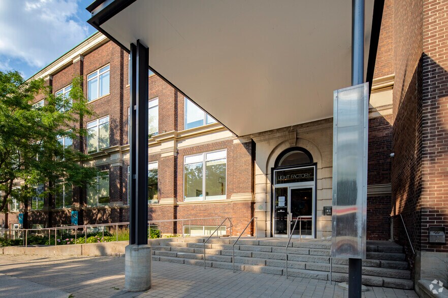 More Photos Of 219 Dufferin St, Toronto Loft Creative Space For Lease