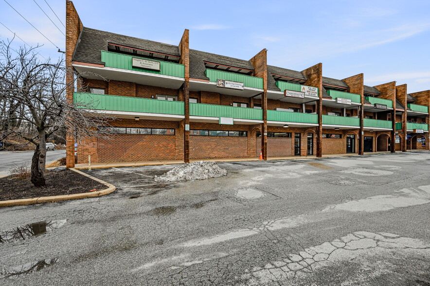 More Photos Of 1A Trolley Sq, Wilmington Storefront For Lease