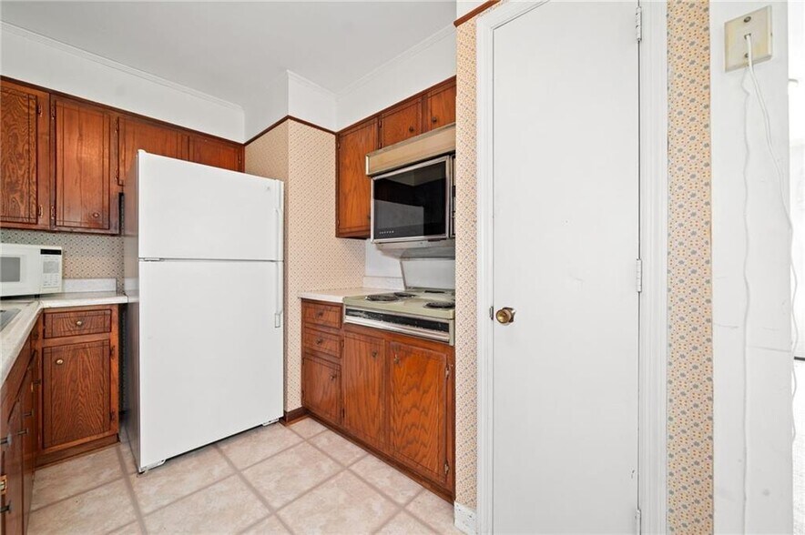 More Photos Of 8695 Knox Bridge Hwy, Canton Specialty For Sale